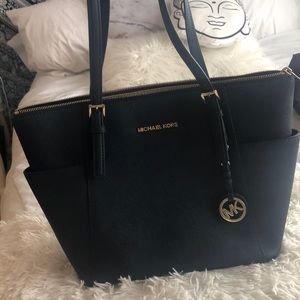 Micheal Kors Bag